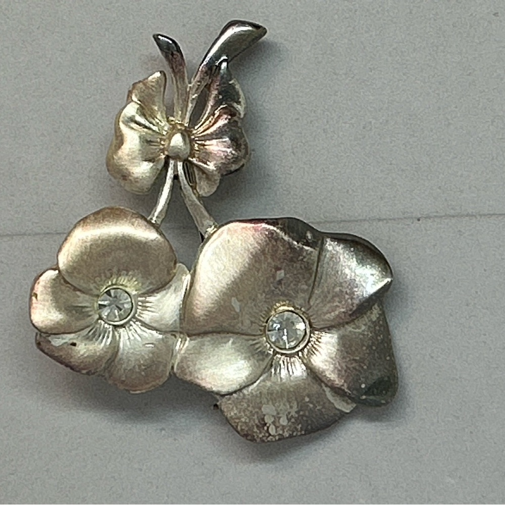 Pink Metallic Flower Pin Brooch‎ - Picture 2 of 6